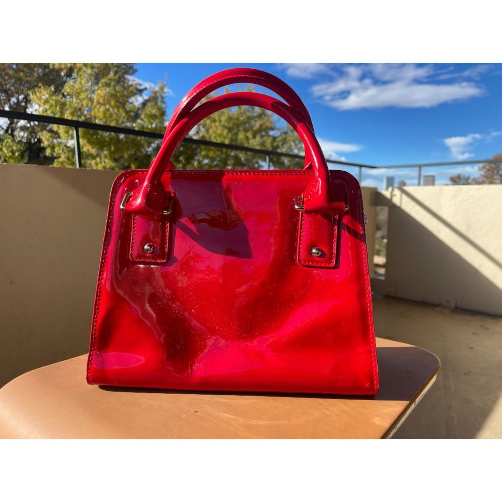 NWT Chocolat Blu Red Leather Handbag with Zipper Top One Size